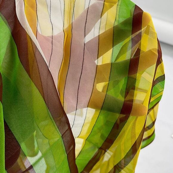 Vintage made in Japan hand rolled crepe scarf - Picture 9 of 9